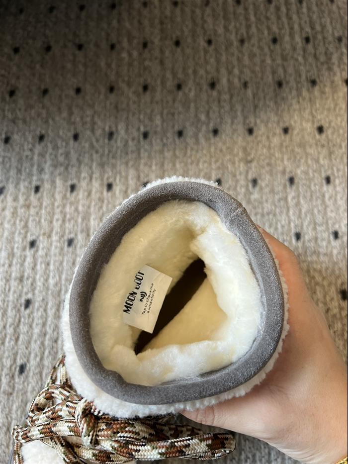 2025112816435089 320